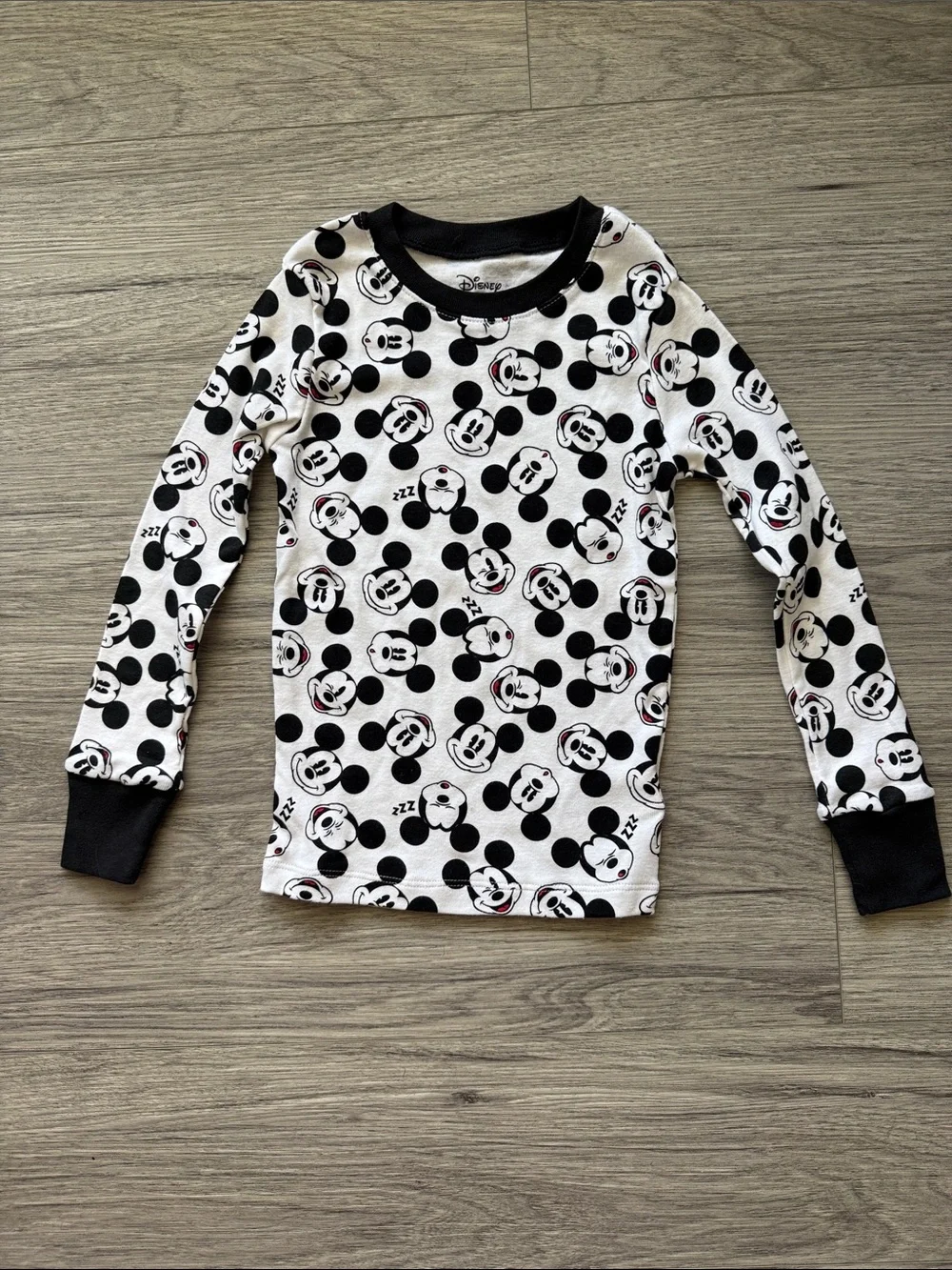 Disney White & Black Mickey Mouse Kids Pajama Set Size 6/7